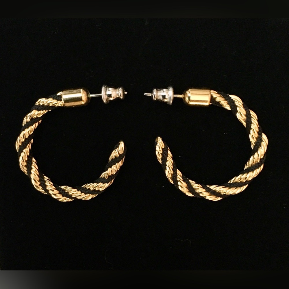 Vintage 80s Trifari Gold and Black Twisted Rope Hoop Pieced Earrings